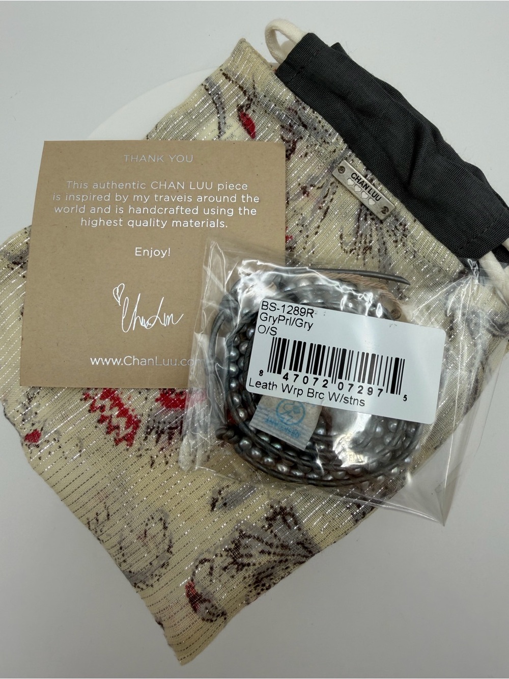 Chan Luu Gray Leather Wrap Bracelet with Gray Pearls - Picture 2 of 15